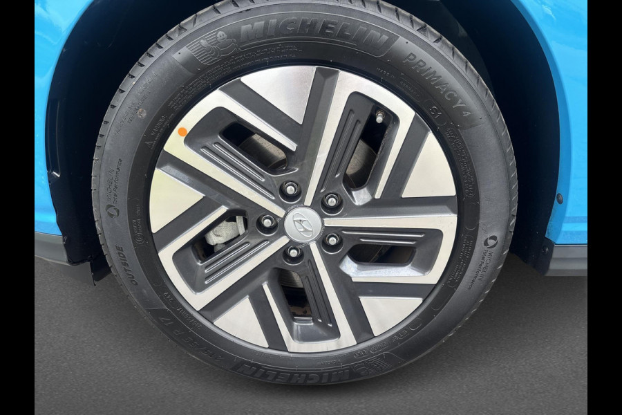 Hyundai Kona EV Premium 64 kWh