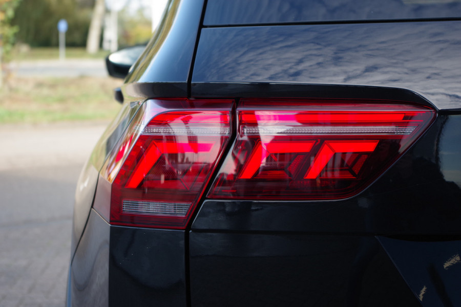 Volkswagen Tiguan 1.4 TSI eHybrid 245 PK R-Line BNS+ PHEV, Panoramadak, Leder, 360 Camera, DCC