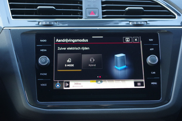 Volkswagen Tiguan 1.4 TSI eHybrid 245 PK R-Line BNS+ PHEV, Panoramadak, Leder, 360 Camera, DCC