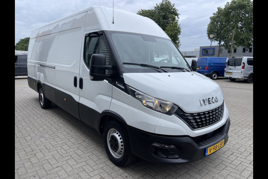 Iveco Daily 35S14V 2.3 Himatic automaat L4H2 / laadruimte 470cm lang ! / vaste prijs rijklaar € 23.950 ex btw / lease vanaf € 391 / trekhaak 3500 kg / cruise en climate control / 270 graden achterdeuren