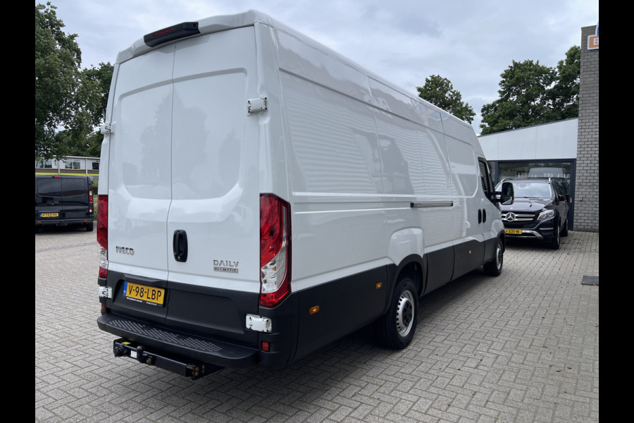 Iveco Daily 35S14V 2.3 Himatic automaat L4H2 / laadruimte 470cm lang ! / vaste prijs rijklaar € 23.950 ex btw / lease vanaf € 391 / trekhaak 3500 kg / cruise en climate control / 270 graden achterdeuren