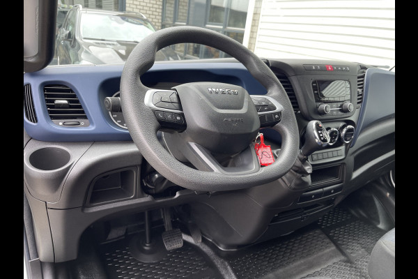 Iveco Daily 35S14V 2.3 Himatic automaat L4H2 / laadruimte 470cm lang ! / vaste prijs rijklaar € 23.950 ex btw / lease vanaf € 391 / trekhaak 3500 kg / cruise en climate control / 270 graden achterdeuren