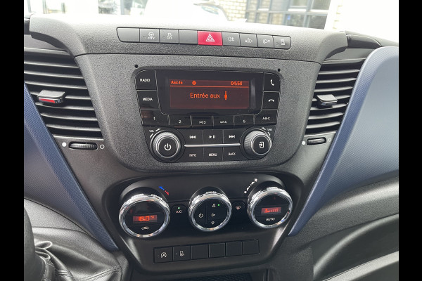 Iveco Daily 35S14V 2.3 Himatic automaat L4H2 / laadruimte 470cm lang ! / vaste prijs rijklaar € 23.950 ex btw / lease vanaf € 391 / trekhaak 3500 kg / cruise en climate control / 270 graden achterdeuren