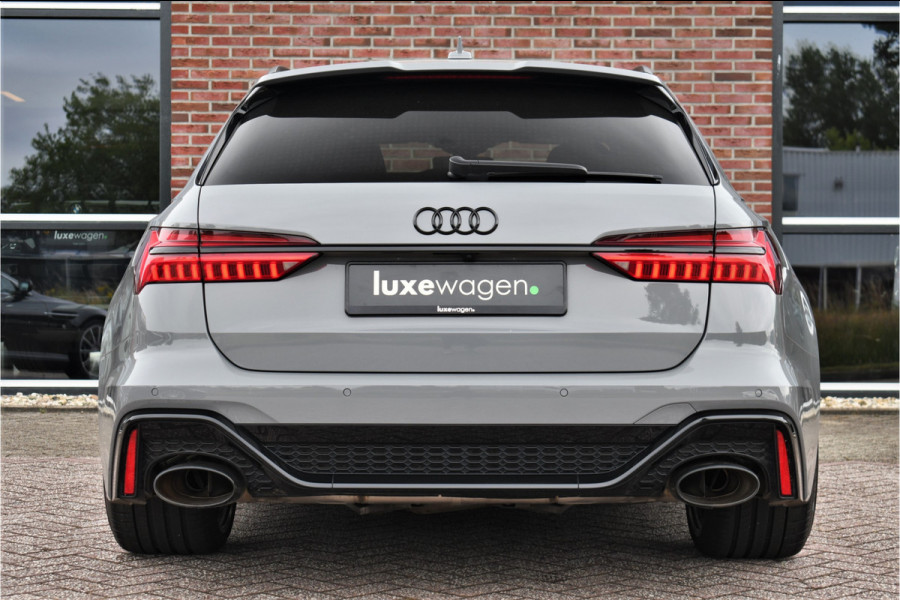 Audi RS6 Avant 4.0 TFSI quattro DynPlus Pano Nardo Design Sportuitl 4WS HUD ACC 22"