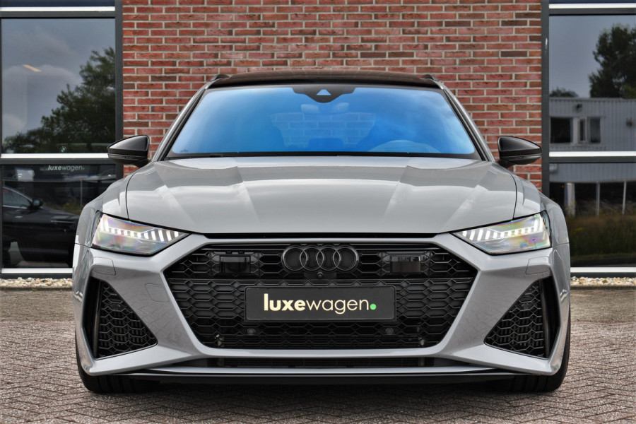 Audi RS6 Avant 4.0 TFSI quattro DynPlus Pano Nardo Design Sportuitl 4WS HUD ACC 22"