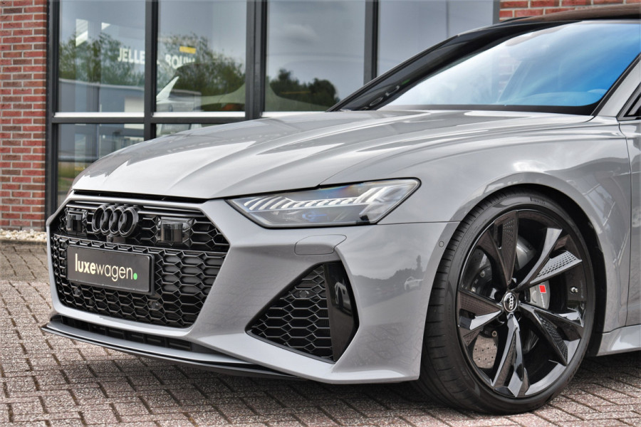 Audi RS6 Avant 4.0 TFSI quattro DynPlus Pano Nardo Design Sportuitl 4WS HUD ACC 22"
