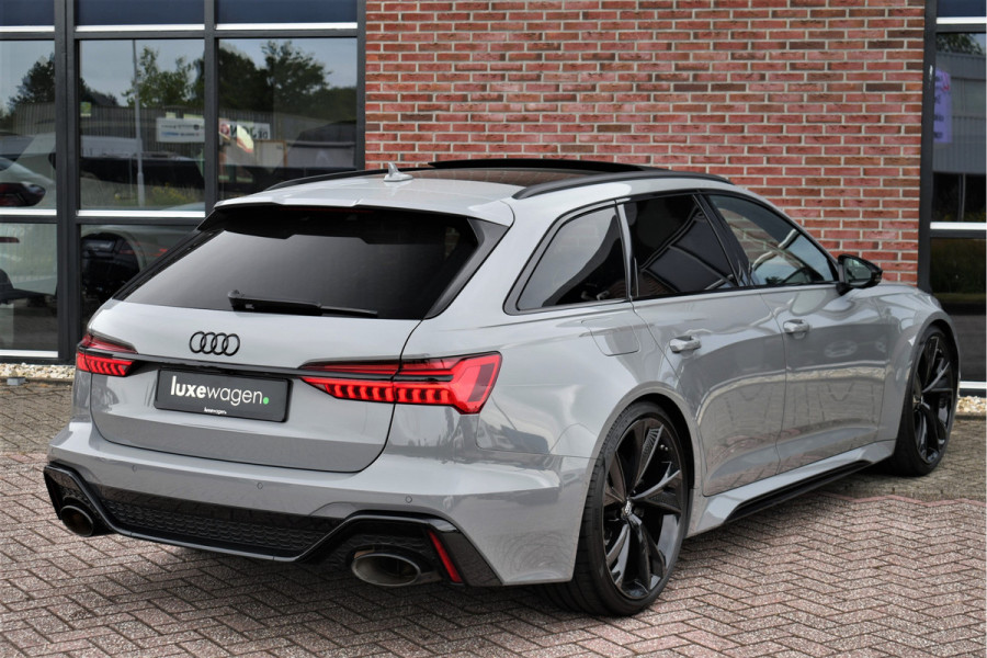 Audi RS6 Avant 4.0 TFSI quattro DynPlus Pano Nardo Design Sportuitl 4WS HUD ACC 22"