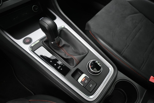 Seat Ateca 1.5 TSI FR Business Pano Virtual Trekhaak A.Cruise Sfeer Cam '21