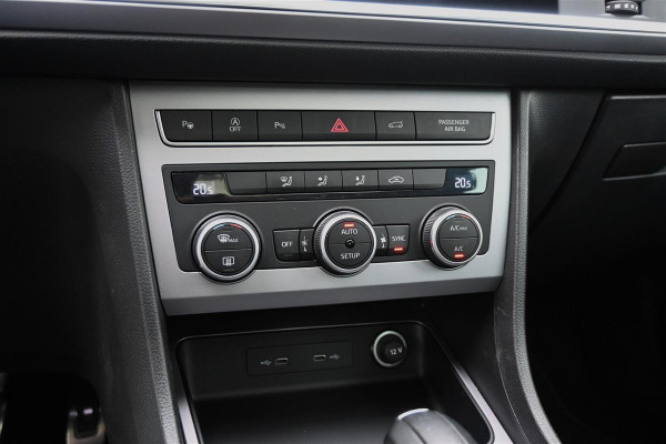 Seat Ateca 1.5 TSI FR Business Pano Virtual Trekhaak A.Cruise Sfeer Cam '21