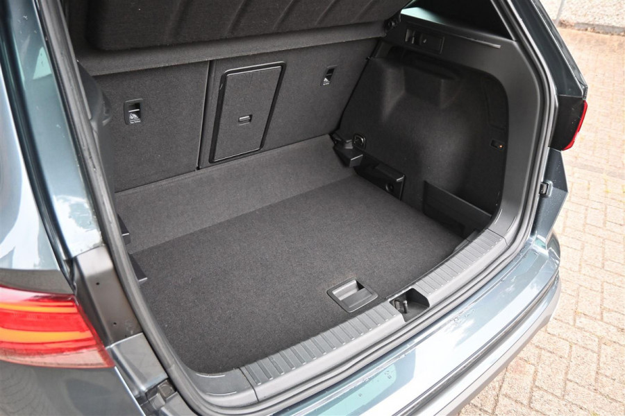 Seat Ateca 1.5 TSI FR Business Pano Virtual Trekhaak A.Cruise Sfeer Cam '21