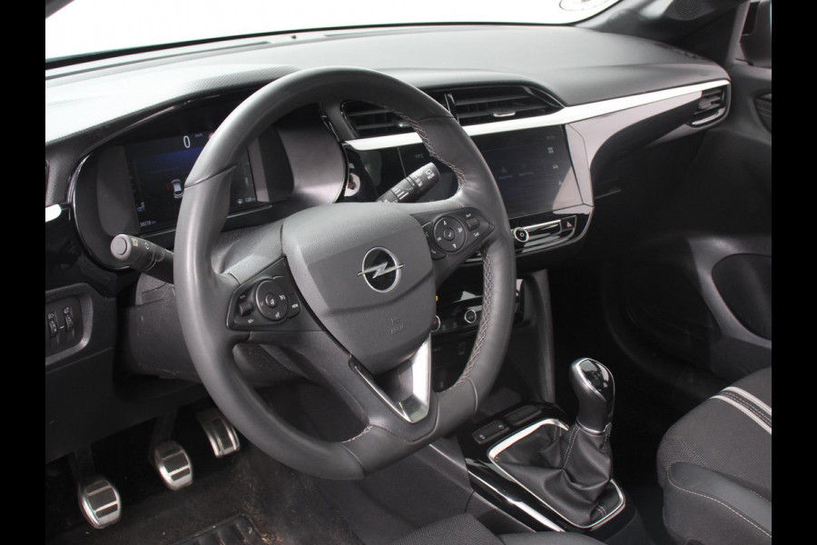 Opel Corsa 1.2 GS Achteruitrij camera Parkeersensoren Cruise control LED Verwarmde voorstoelen Stuurwiel verwarmd Climate control Apple carplay/ Android Auto