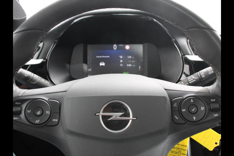 Opel Corsa 1.2 GS Achteruitrij camera Parkeersensoren Cruise control LED Verwarmde voorstoelen Stuurwiel verwarmd Climate control Apple carplay/ Android Auto