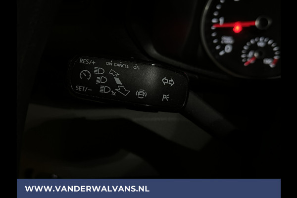 Volkswagen Crafter 2.0 TDI 140 pk L3H3 L2H2 Euro6 Airco | Camera | Apple Carplay | Cruisecontrol | Chauffeursstoel Android Auto