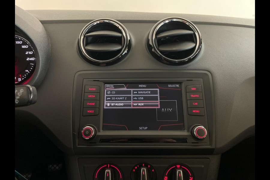 Seat Ibiza ST 1.0 EcoTSI Style Connect AIRCO NAVI CRUISE TREKHAAK PDC REGENSENSOR MULTI STUUR ZEER NETTE AUTO