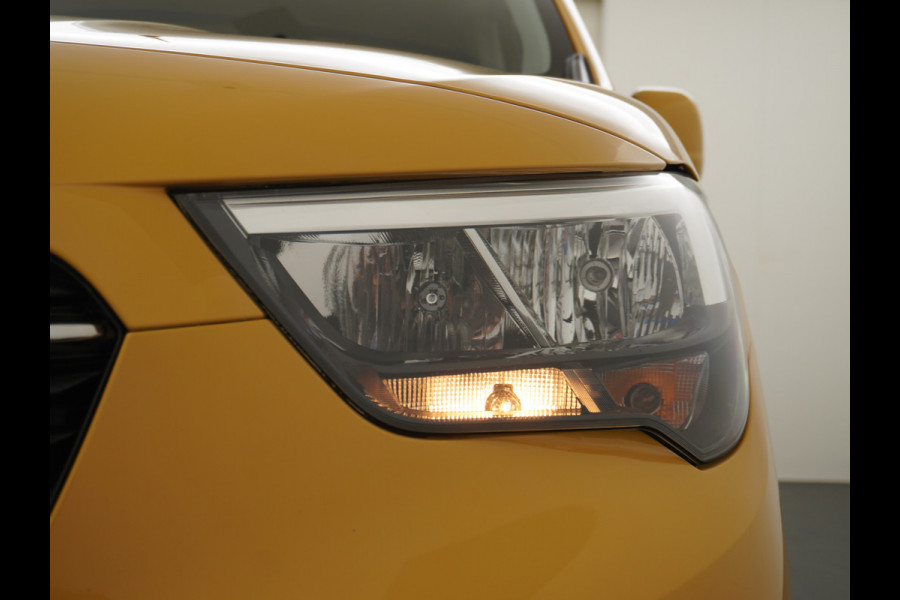 Opel Combo 1.5D L1H1 Edition Airco Cruise Control Bluetooth Elektr.ramen Elektr.spiegels+Verwarmd Centr.Vergr+ab. Schuifdeur Betonplex vloer Lat om Lat betimmering