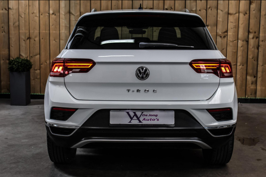 Volkswagen T-Roc 1.5 TSI Sport *Virtual*Led*DSG*Trekhaak*1e Eigenaar*
