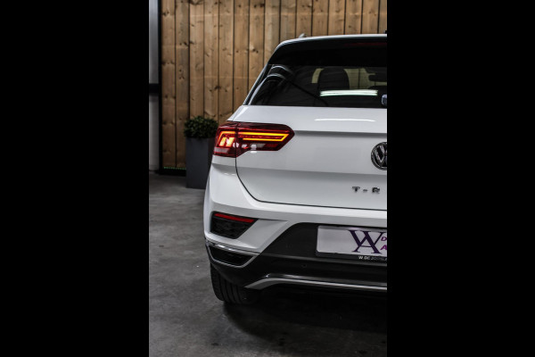 Volkswagen T-Roc 1.5 TSI Sport *Virtual*Led*DSG*Trekhaak*1e Eigenaar*