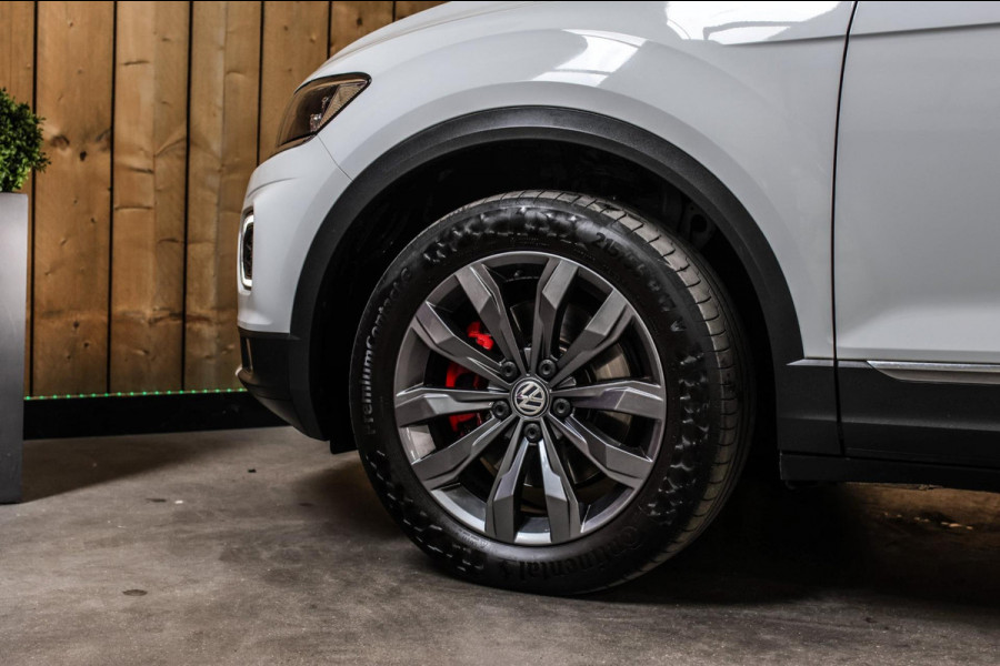 Volkswagen T-Roc 1.5 TSI Sport *Virtual*Led*DSG*Trekhaak*1e Eigenaar*