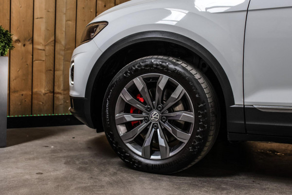 Volkswagen T-Roc 1.5 TSI Sport *Virtual*Led*DSG*Trekhaak*1e Eigenaar*