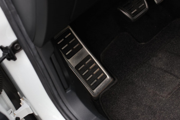Volkswagen T-Roc 1.5 TSI Sport *Virtual*Led*DSG*Trekhaak*1e Eigenaar*