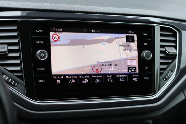 Volkswagen T-Roc 1.5 TSI Sport *Virtual*Led*DSG*Trekhaak*1e Eigenaar*