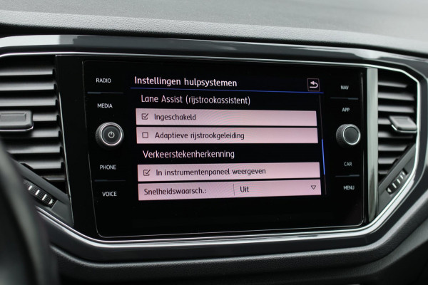 Volkswagen T-Roc 1.5 TSI Sport *Virtual*Led*DSG*Trekhaak*1e Eigenaar*