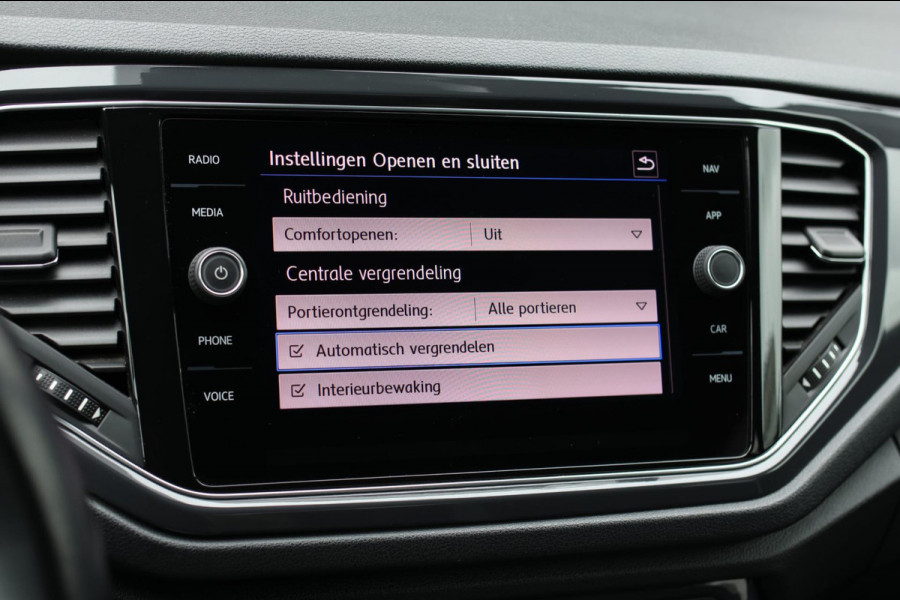Volkswagen T-Roc 1.5 TSI Sport *Virtual*Led*DSG*Trekhaak*1e Eigenaar*