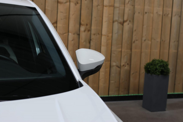 Volkswagen T-Roc 1.5 TSI Sport *Virtual*Led*DSG*Trekhaak*1e Eigenaar*