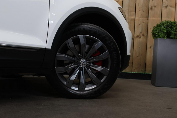 Volkswagen T-Roc 1.5 TSI Sport *Virtual*Led*DSG*Trekhaak*1e Eigenaar*