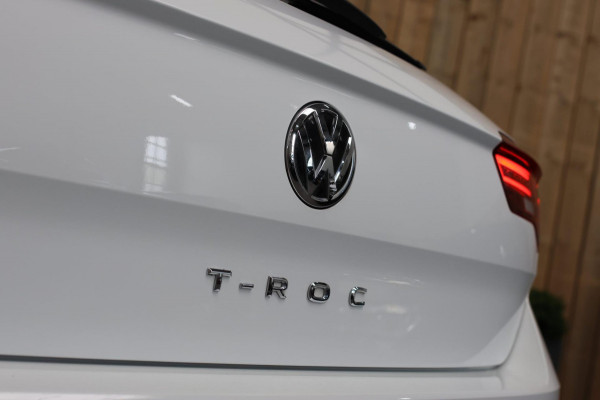 Volkswagen T-Roc 1.5 TSI Sport *Virtual*Led*DSG*Trekhaak*1e Eigenaar*