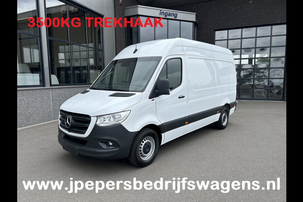 Mercedes-Benz Sprinter 319 CDI L2 H2 3.0 V6 / 3500KG Trekhaak / 360 Camera / MBUX / Navigatie / Cruise control / Airco / 270 Graden achterdeuren