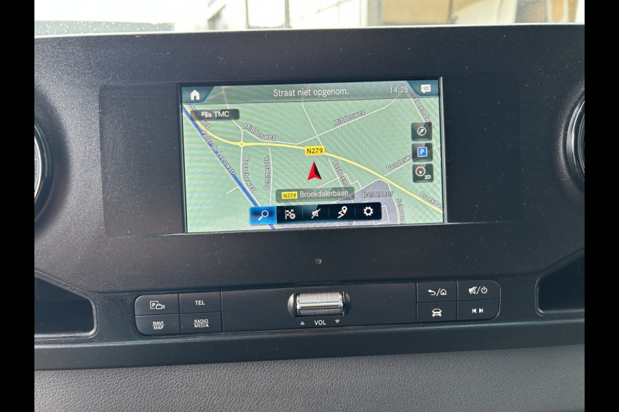 Mercedes-Benz Sprinter 319 CDI L2 H2 3.0 V6 / 3500KG Trekhaak / 360 Camera / MBUX / Navigatie / Cruise control / Airco / 270 Graden achterdeuren