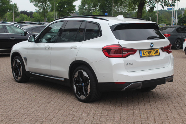 BMW iX3 High Executive 80 kWh / Trekhaak / Panoramadak / 360Camera / Head-up / 20'' / Leder / Harman Kardon / Navigatie / Memory seats / Dodehoek / DAB / Stoelverwarming / Cruise Control Adaptief