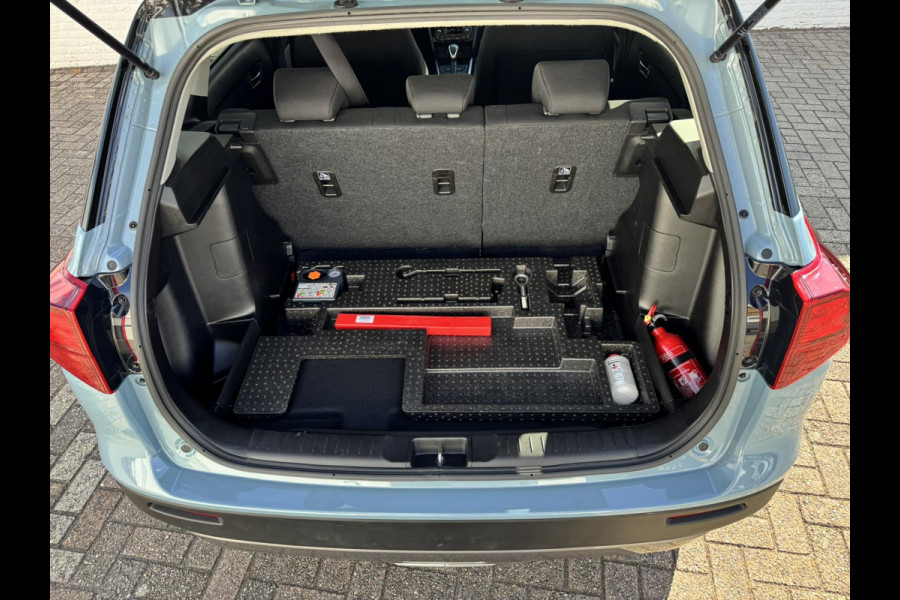 Suzuki Vitara 1.5 Hybrid Select Adaptive cruise control Climate control Apple / Android Carplay Stoelverwarming