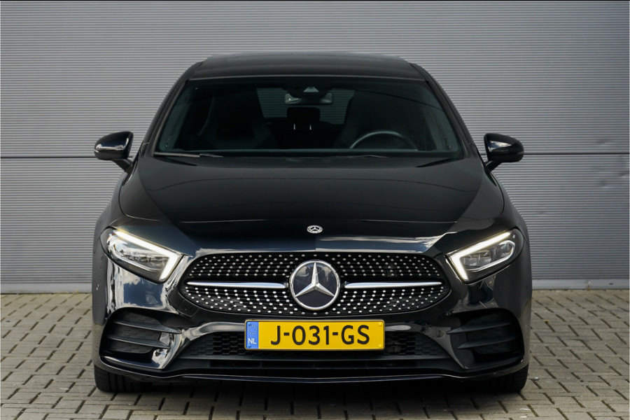Mercedes-Benz A-Klasse 250 Premium Plus AMG-Line Night Pano Burmester Ambiente