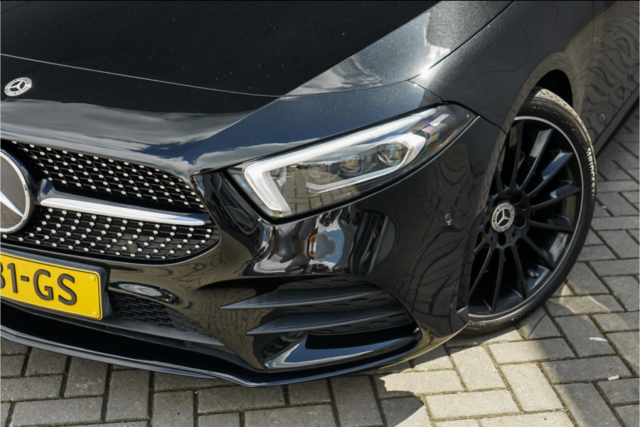 Mercedes-Benz A-Klasse 250 Premium Plus AMG-Line Night Pano Burmester Ambiente