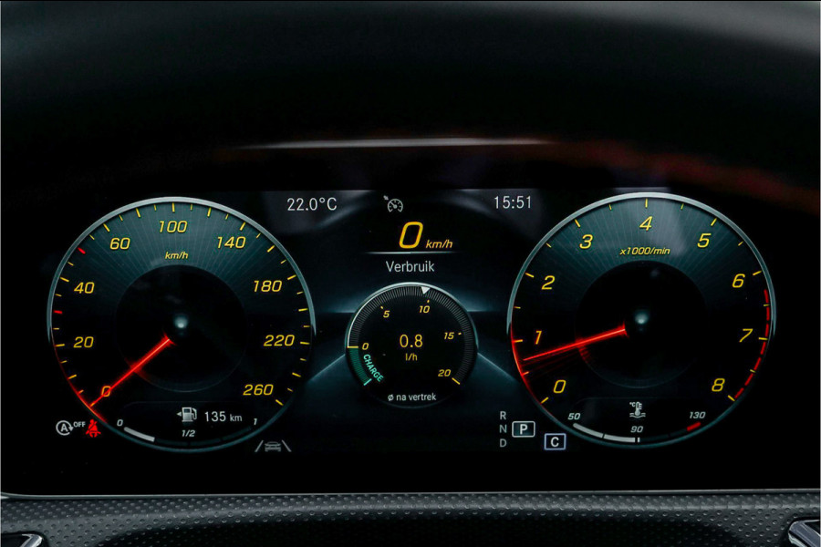 Mercedes-Benz A-Klasse 250 Premium Plus AMG-Line Night Pano Burmester Ambiente