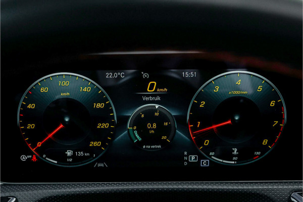 Mercedes-Benz A-Klasse 250 Premium Plus AMG-Line Night Pano Burmester Ambiente