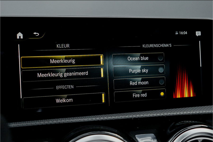 Mercedes-Benz A-Klasse 250 Premium Plus AMG-Line Night Pano Burmester Ambiente