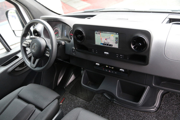Mercedes-Benz Sprinter 311 CDI | Aut. | Laadklep | Mbux | Navi | Camera | Clima..