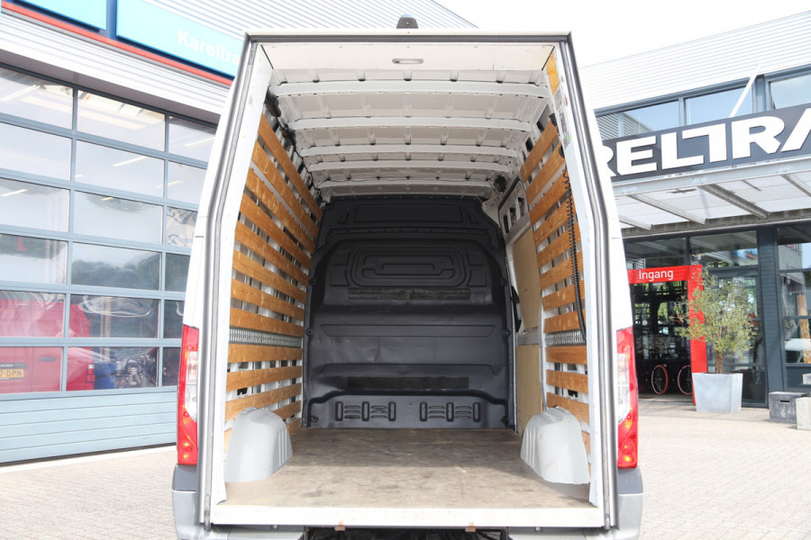 Mercedes-Benz Sprinter 311 CDI | Aut. | Laadklep | Mbux | Navi | Camera | Clima..