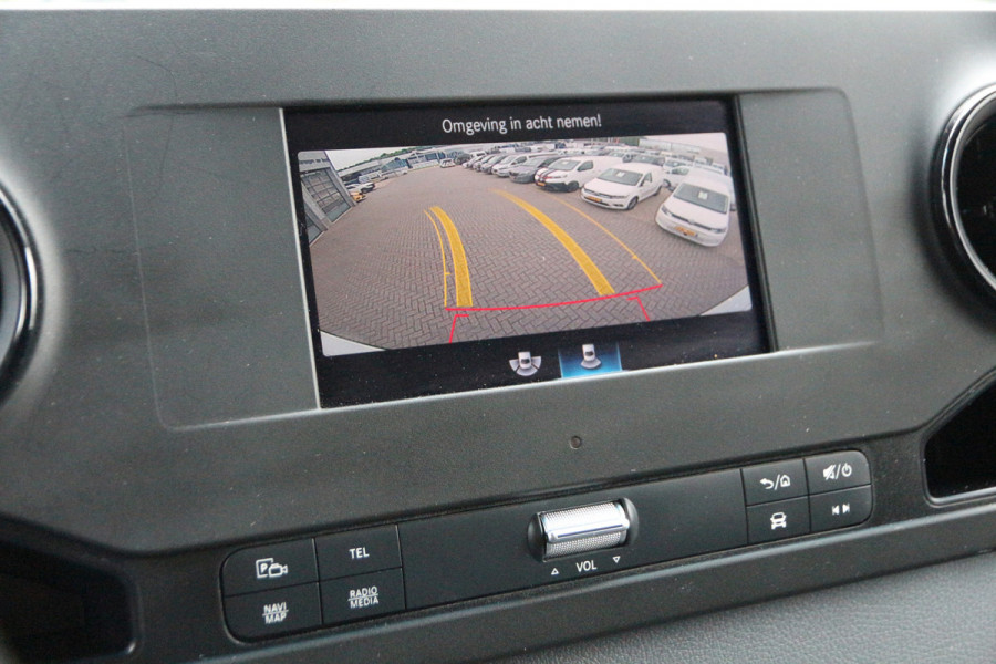 Mercedes-Benz Sprinter 311 CDI | Aut. | Laadklep | Mbux | Navi | Camera | Clima..
