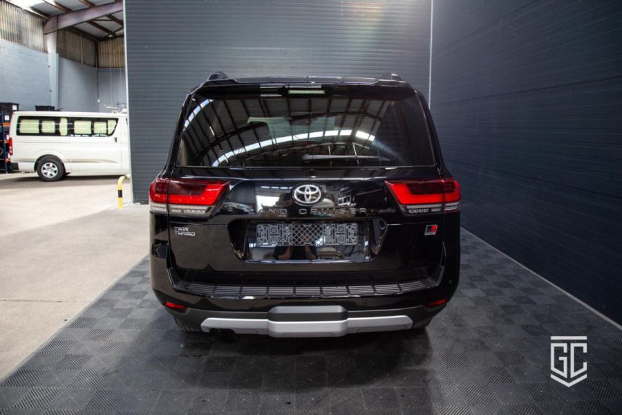 Toyota Land Cruiser 300 3.5 V6 TT GR Sport