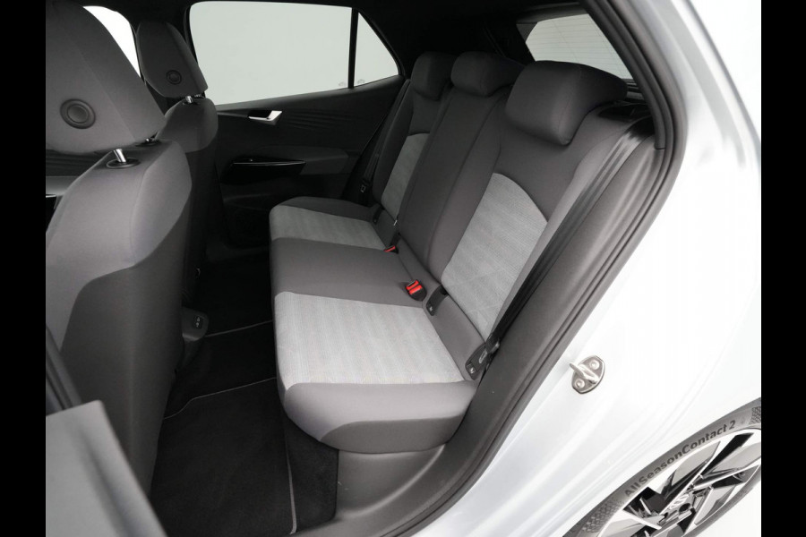 Volkswagen ID.3 Life 58 kWh Navigatie Pdc Stoelverwarming Acc Demo TH