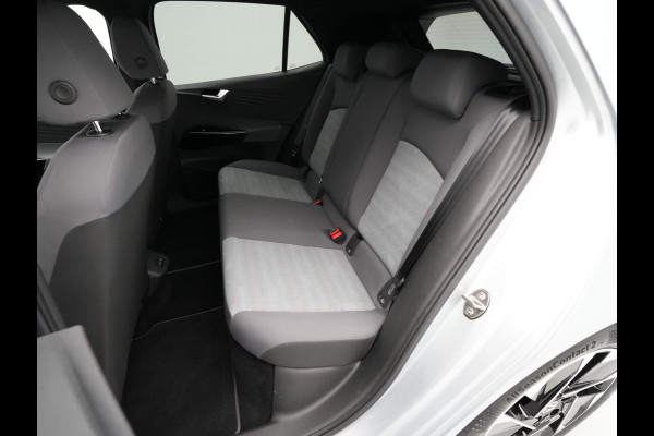 Volkswagen ID.3 Life 58 kWh Navigatie Pdc Stoelverwarming Acc Demo TH