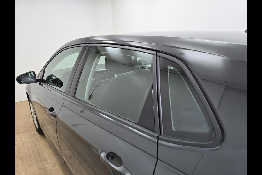 Volkswagen Polo Occasion 1.0 TSI luxe versie met adapt. cruise en carplay | Unieke kleur donkergrijs | Tweedehands Volkswagen polo