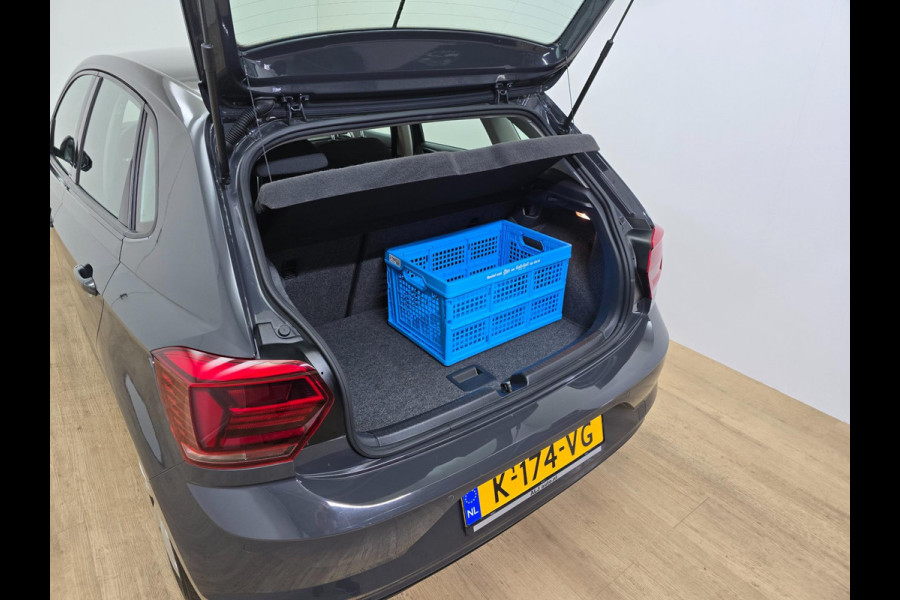 Volkswagen Polo Occasion 1.0 TSI luxe versie met adapt. cruise en carplay | Unieke kleur donkergrijs | Tweedehands Volkswagen polo