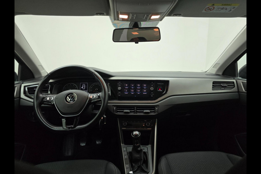 Volkswagen Polo Occasion 1.0 TSI luxe versie met adapt. cruise en carplay | Unieke kleur donkergrijs | Tweedehands Volkswagen polo