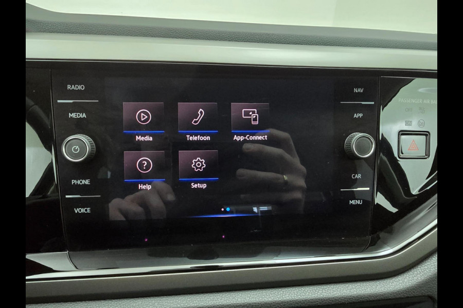 Volkswagen Polo Occasion 1.0 TSI luxe versie met adapt. cruise en carplay | Unieke kleur donkergrijs | Tweedehands Volkswagen polo