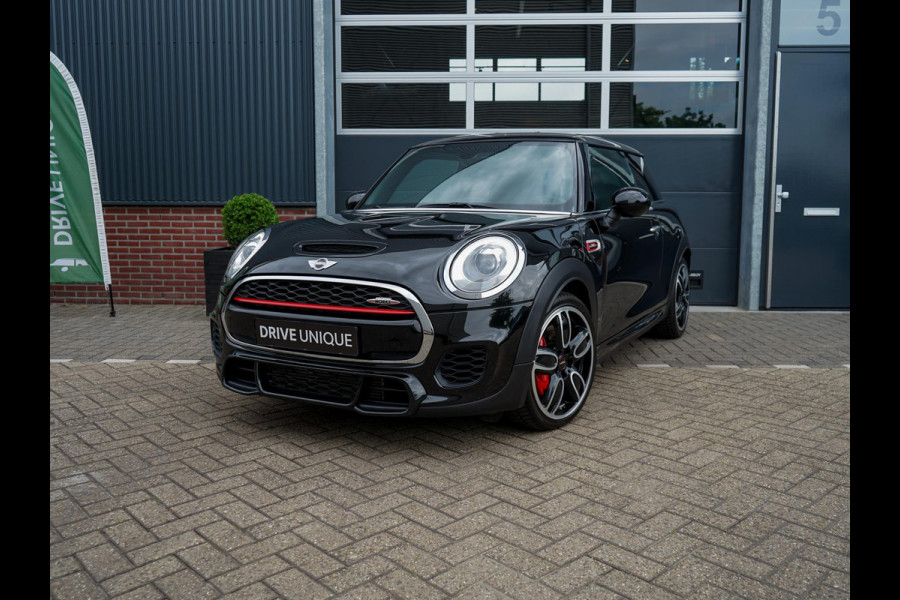 MINI John Cooper Works | Kuipstoelen | geen OPF! | Stoelverwarming | LED | Parkeersensoren